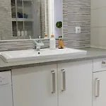 Διαμέρισμα With Views, Gardens And Pool *
