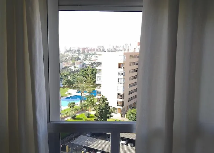 Appartement With Views, Gardens And Pool