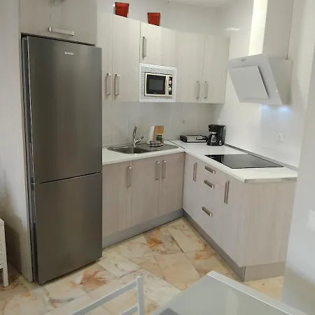 With Views, Gardens And Pool Appartement Torremolinos