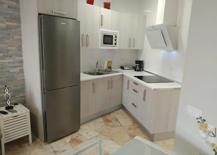 With Views, Gardens And Pool Appartamento Torremolinos