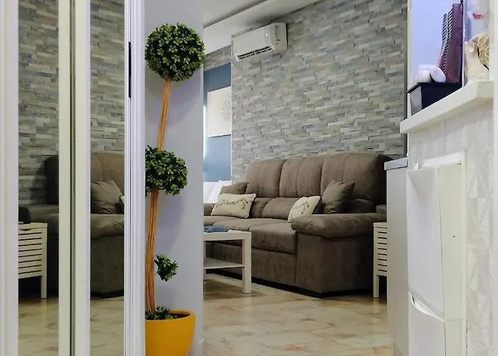 With Views, Gardens And Pool Appartamento